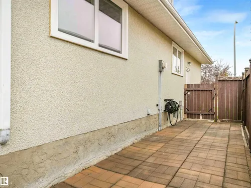 11432 144 AV NW NW, Edmonton - $399,990