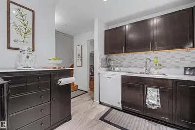 Interior photo 2 of 5420 146 AV NW
