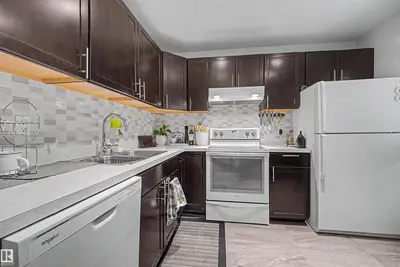 Interior photo 3 of 5420 146 AV NW