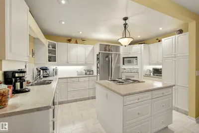 Interior photo 4 of 78 GOODRIDGE DR