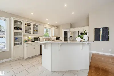 Interior photo 3 of 28 PRESTIGE PT NW