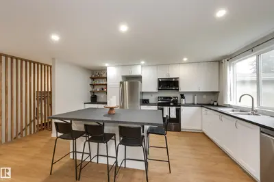 Interior photo 3 of 29 CHUNGO DR