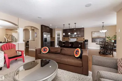 Interior photo 4 of 729 37A AV NW
