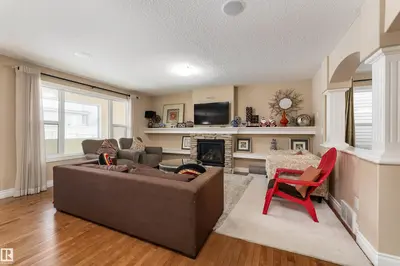 Interior photo 3 of 729 37A AV NW