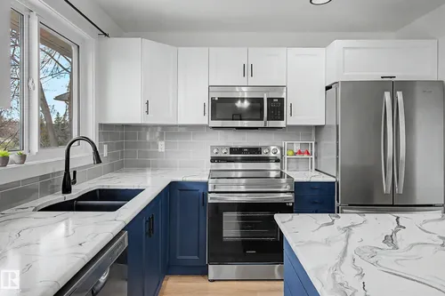 1945 GLENMORE AV, Sherwood Park - $579,000