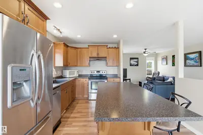Interior photo 2 of 4604 62 AV