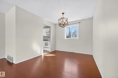 Interior photo 3 of 105 MISSION AV