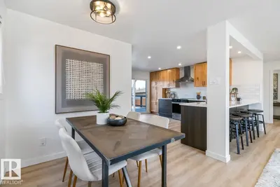Interior photo 4 of 4508 109A AV NW