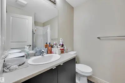 Interior photo 4 of #216 340 WINDERMERE RD NW