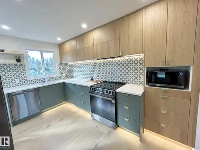 Interior photo 3 of 8516 64 AV NW
