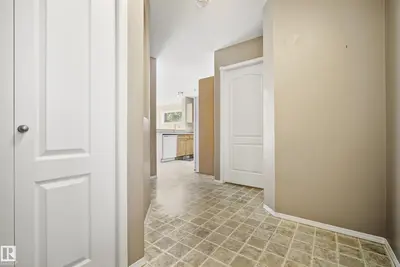 Interior photo 3 of 23 ENGLISH WY