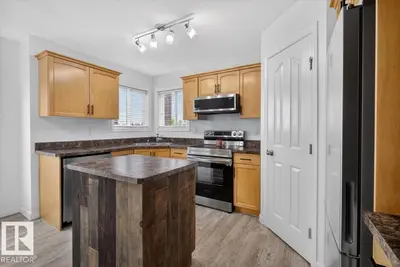 Interior photo 3 of 3716 53 ST