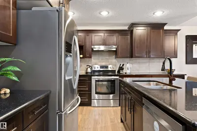 Interior photo 4 of 23 MEADOWVIEW LD