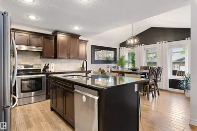 Interior photo 3 of 23 MEADOWVIEW LD