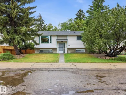 3548 65 ST NW, Edmonton - $449,900