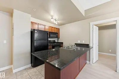 Interior photo 2 of #1407 9939 109 ST NW