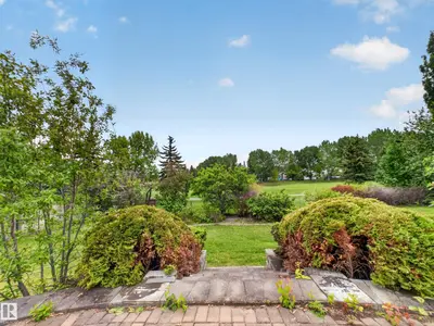 Interior photo 1 of 1381 BRECKENRIDGE DR NW