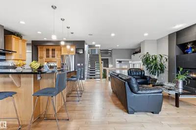 Interior photo 2 of 5709 MCLUHAN BA NW