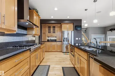 Interior photo 3 of 5709 MCLUHAN BA NW