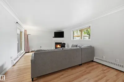 Interior photo 3 of #33 9914 80 AV NW