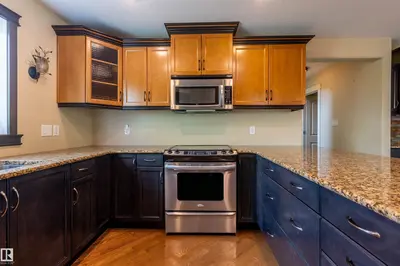 Interior photo 4 of 1715 63 ST SW
