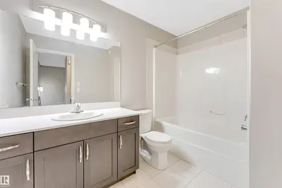 Interior photo 2 of 1217 29 ST NW