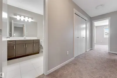Interior photo 3 of 1217 29 ST NW