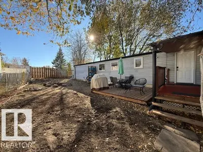 Interior photo 3 of 25 Ridgeway Drive NW