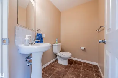 Interior photo 2 of #405 178 BRIDGEPORT BV