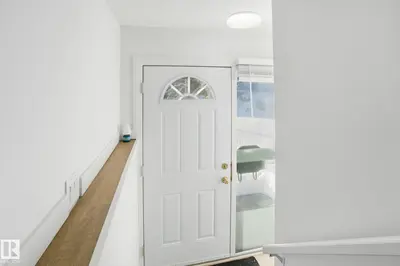 Interior photo 4 of 5538 145 AV NW