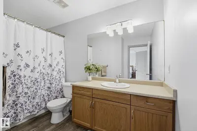 Interior photo 4 of 3231 28A AV NW