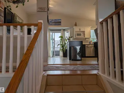 Interior photo 2 of 1113 HERMITAGE RD NW