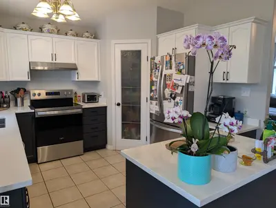 Interior photo 4 of 1113 HERMITAGE RD NW