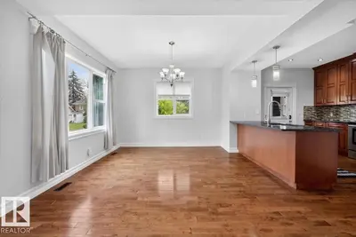 Interior photo 4 of 10958 88 AV NW