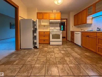 Interior photo 3 of 