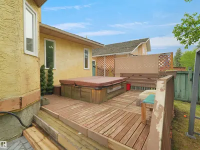 Interior photo 4 of 208 FERGUSON PL NW