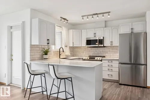 #1 225 Blackburn DR SW SW, Edmonton - $379,900