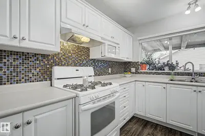 Interior photo 2 of 4137 TOMPKINS WY NW
