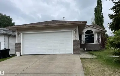 Interior photo 2 of 306 REGENCY DR