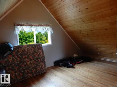 Interior photo 3 of 58416 RGE ROAD 74