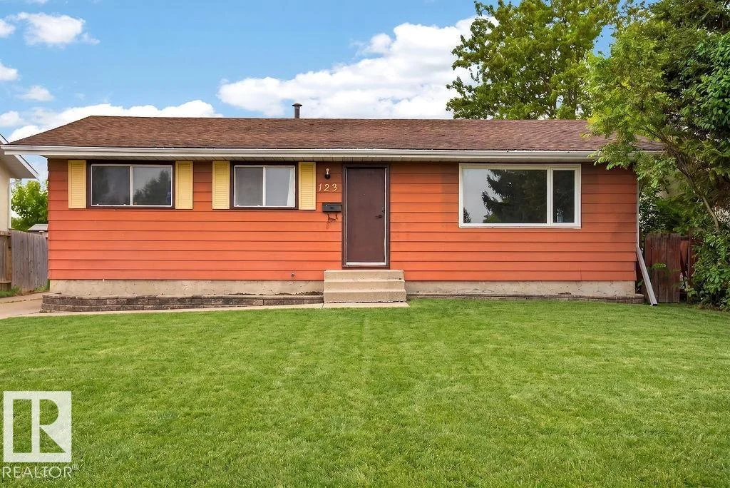 123 GRANDIN DR, Morinville - 5 bedroom Detached Single Family for sale