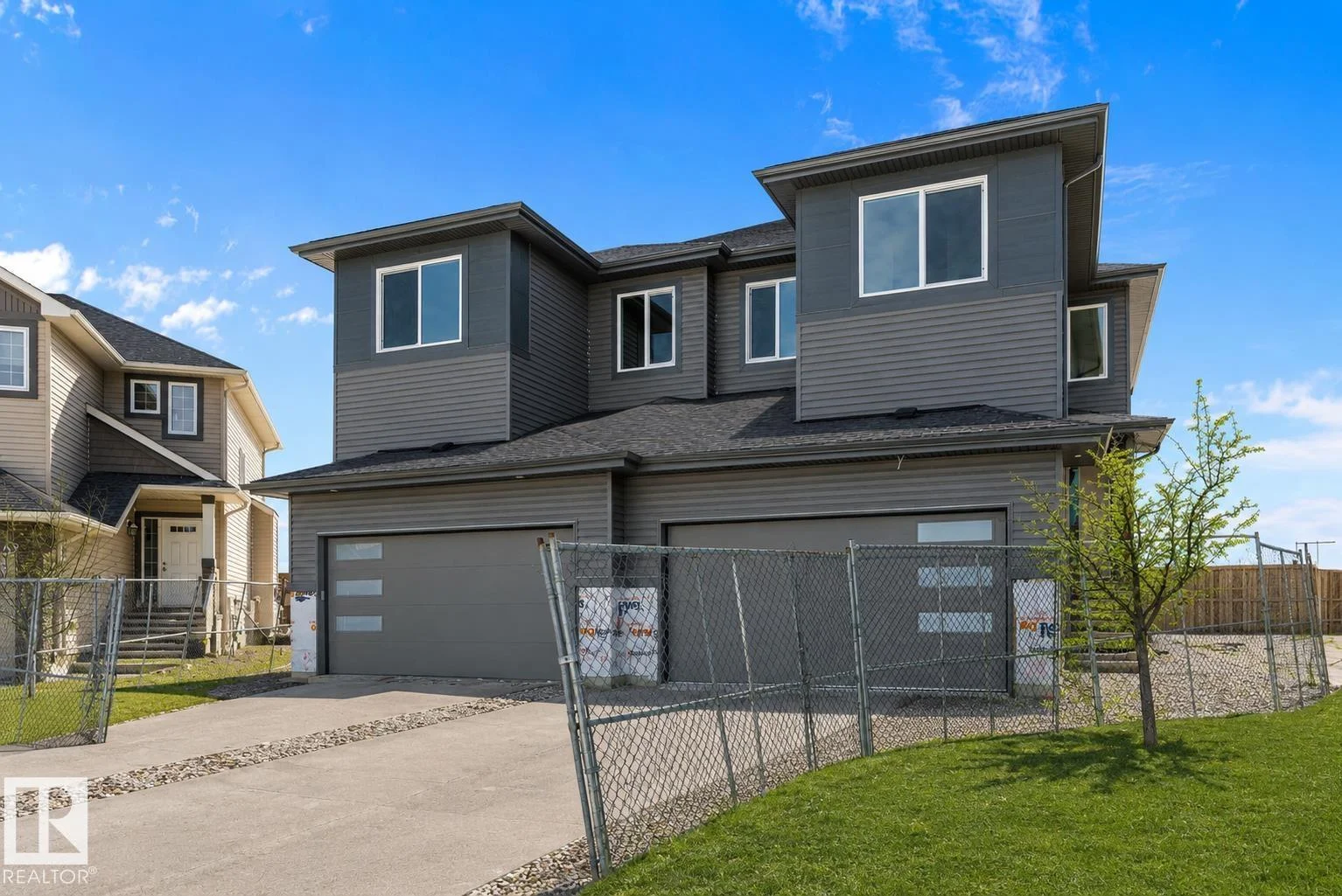 34 ASTORIA PL, Devon - 3 bedroom Duplex for sale