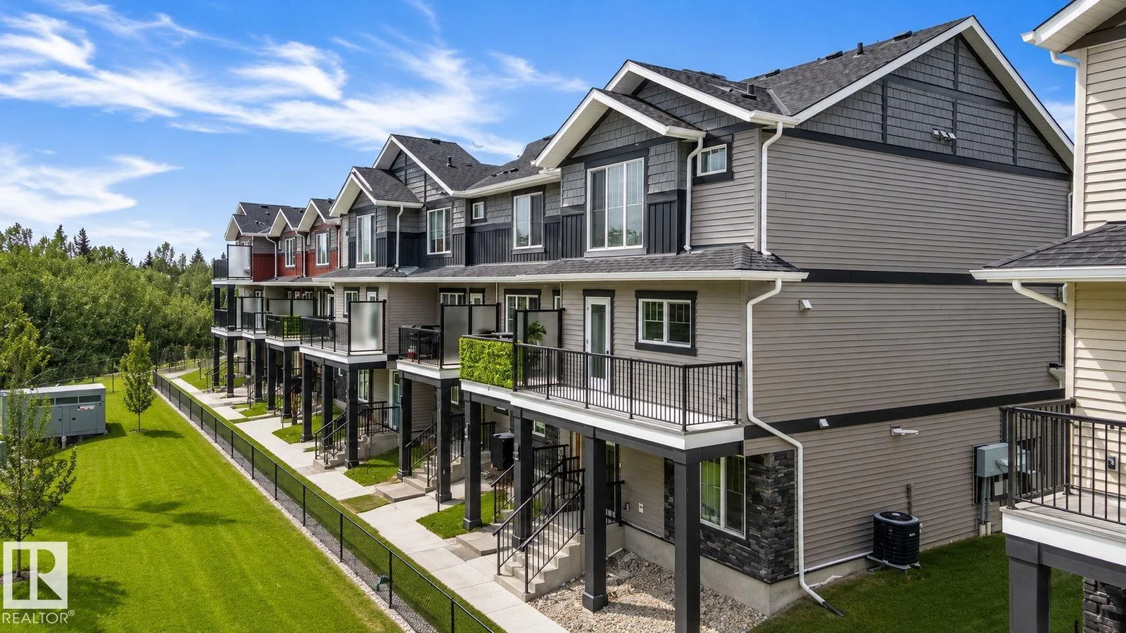 #7 50 McLaughlin DR, Spruce Grove - 3 bedroom Townhouse for sale