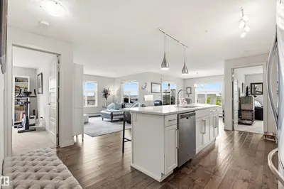 Interior photo 3 of #302 5510 SCHONSEE DR NW