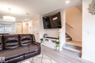 Interior photo 3 of 12112 35 AV SW