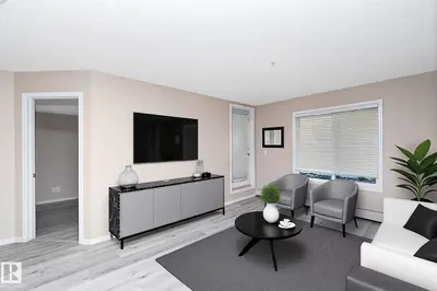 Interior photo 1 of #108 530 WATT BV SW