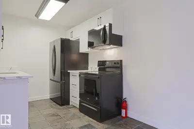 Interior photo 2 of #205 14903 92 AV NW NW