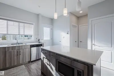 Interior photo 2 of #41 2215 24 ST NW