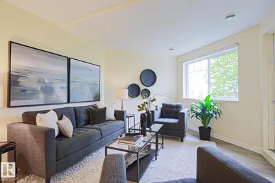 Interior photo 1 of 