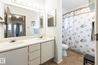 Interior photo 4 of #20 3812 20 AV NW